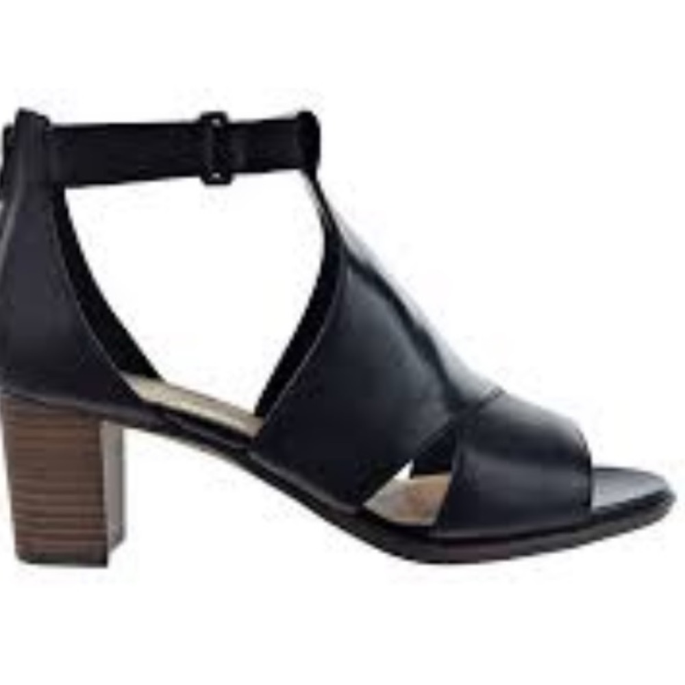 Clark’s  black comfy sandals size 9.5 office career